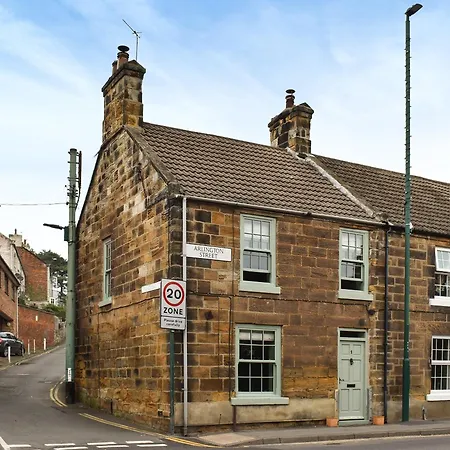 Kilaine Tatil Evi Loftus